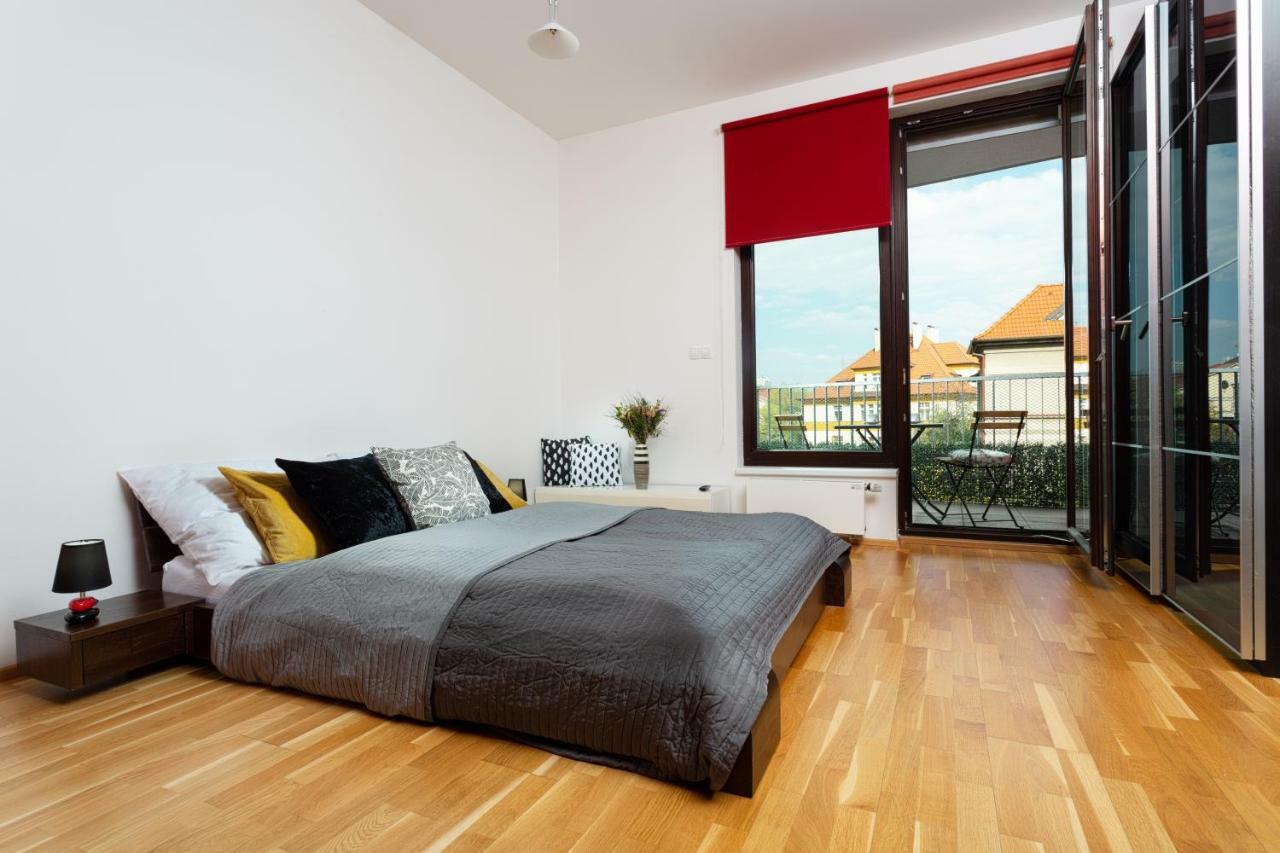 Prague Days - Family 2Bdr Apt - Garage Parking - Balcony Bagian luar foto